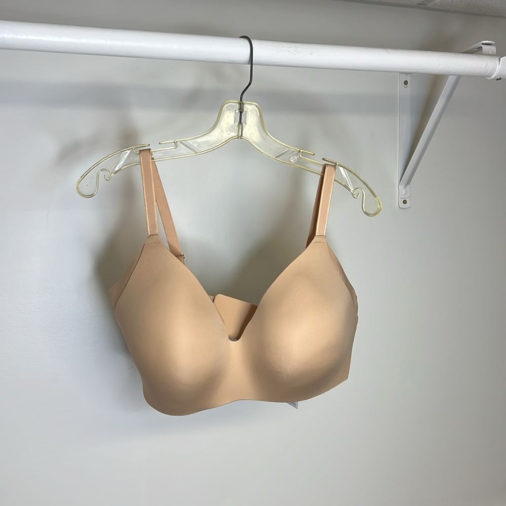 NWT Knix Wingwoman Bra in Warm Sand- 8 or‎ 40H